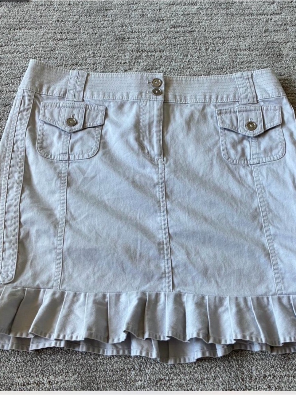 White House Black Market Light Gray Ruffle-Hem Mini Skirt